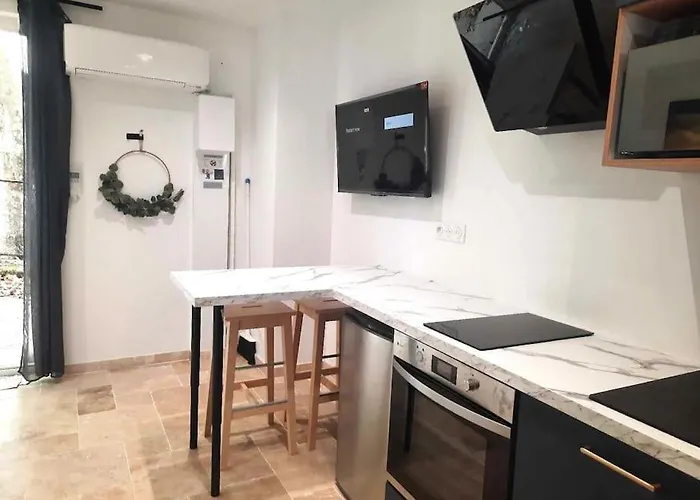 Apartamento 2 - Appart' Avec Terrasse - Tu Elleta *