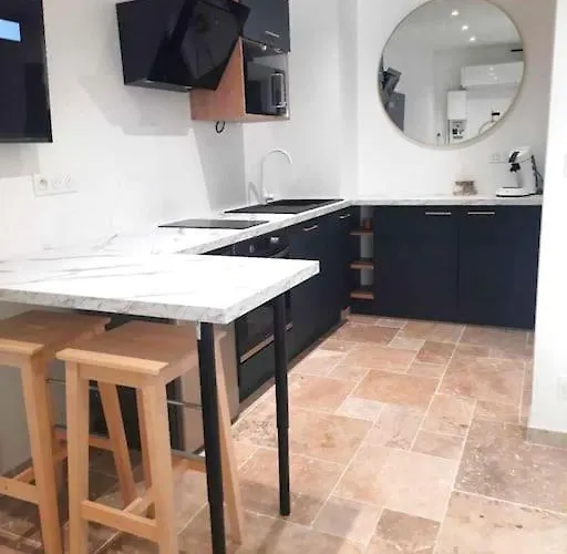 2 - Appart' Avec Terrasse - Tu Elleta Apartamento